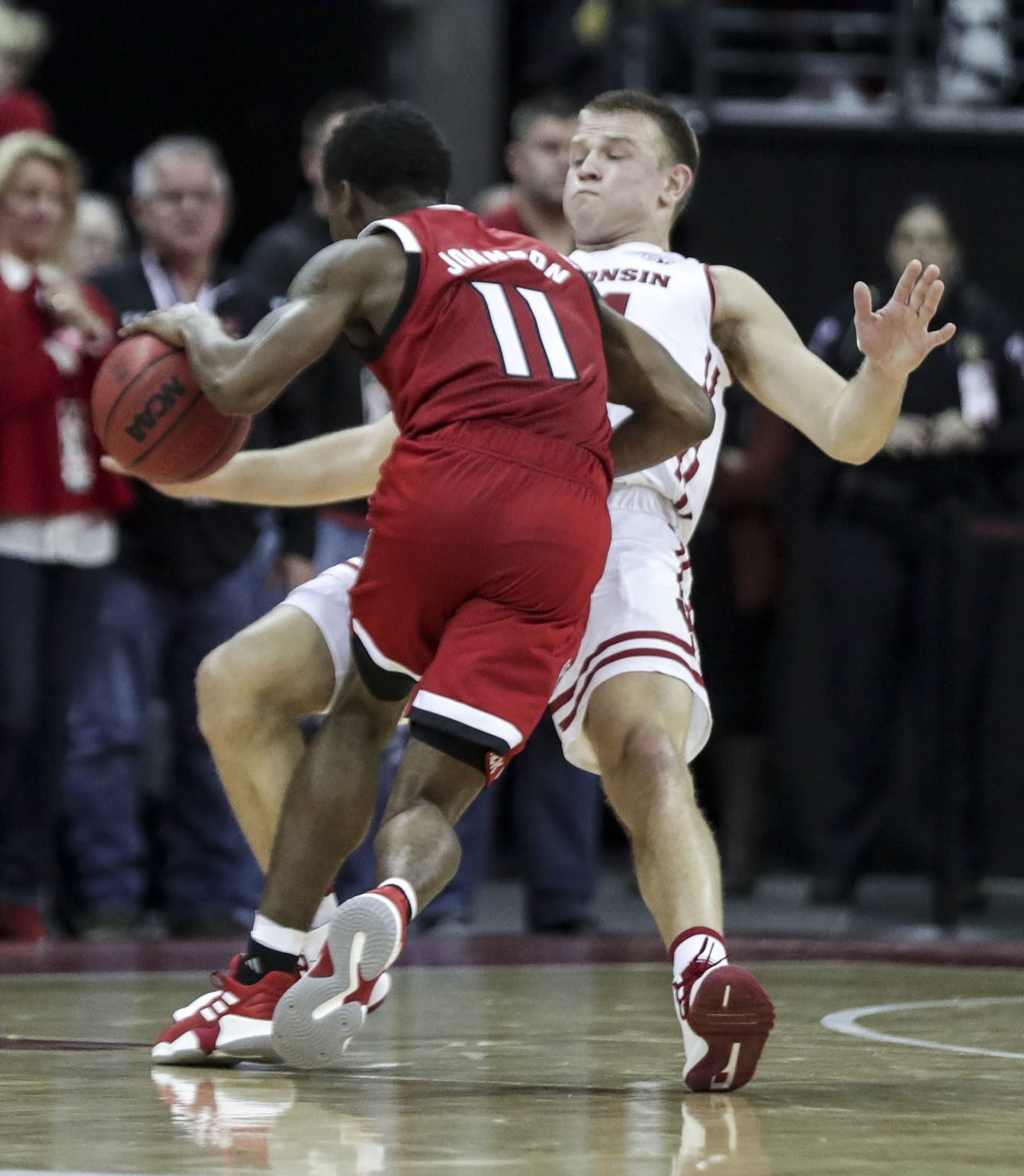 Badgers 79, Wolfpack 75